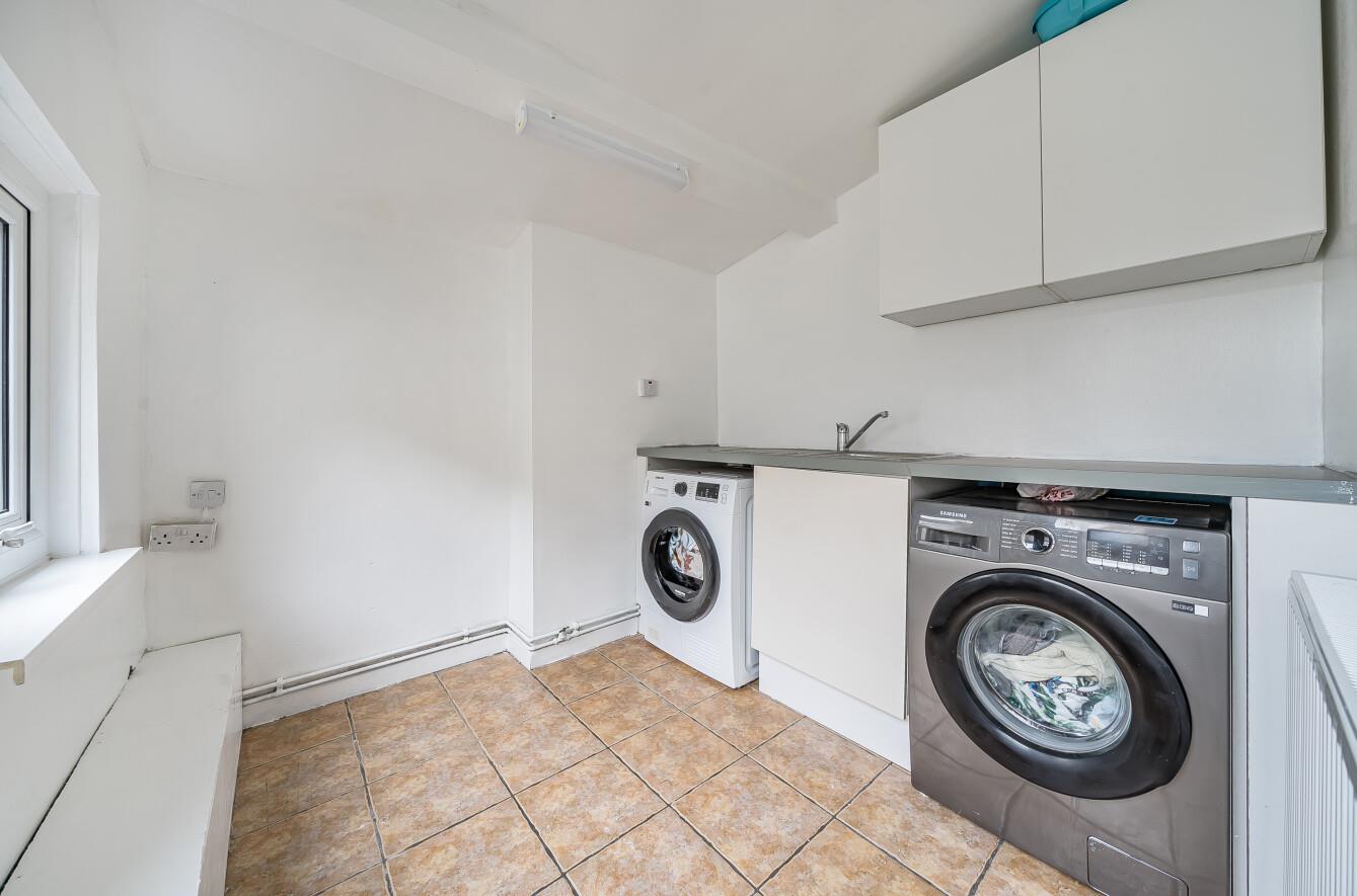 Llandafen Road, Llanelli, SA14 9BD